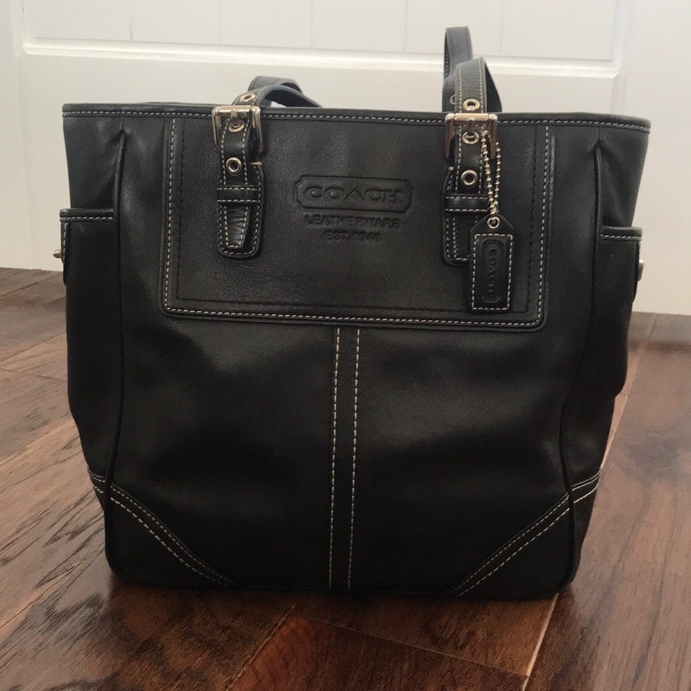 Classic Coach Bag